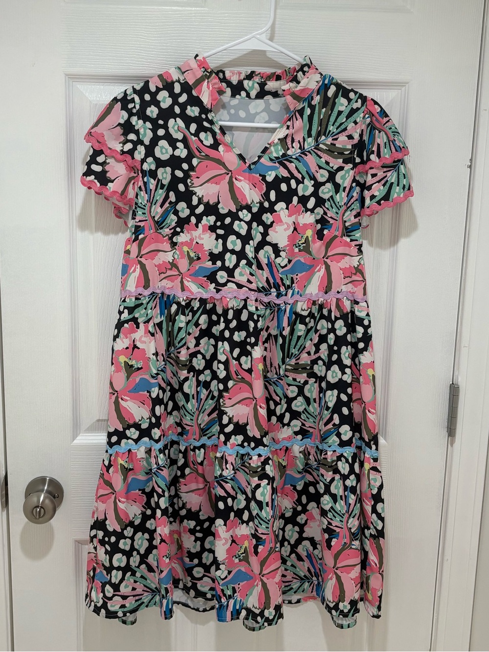 SHEIN Black Floral Tiered Ruffle Short Sleeve Dress